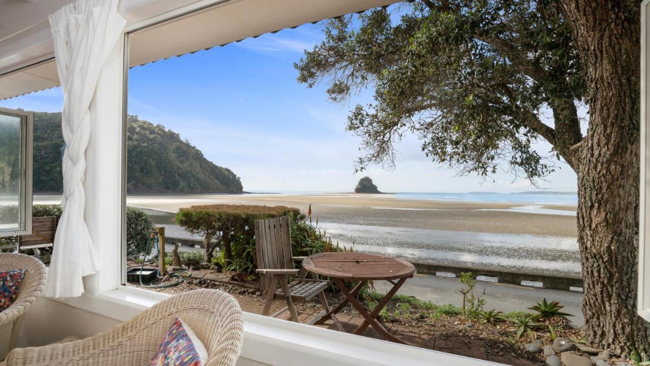 Beachside Bliss - Waiwera Beachfront Holiday Home Orewa Ngoại thất bức ảnh